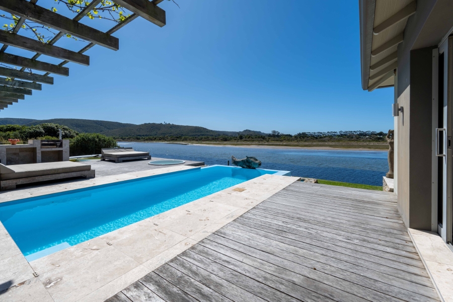 5 Bedroom Property for Sale in Keurbooms River Western Cape